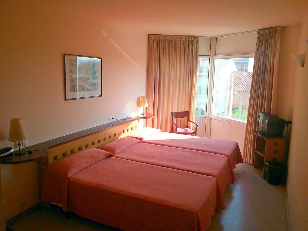 Hotel Montmeló Exterior foto